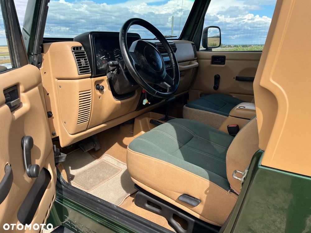 Jeep Wrangler 4.0 Automatik Sahara - 17