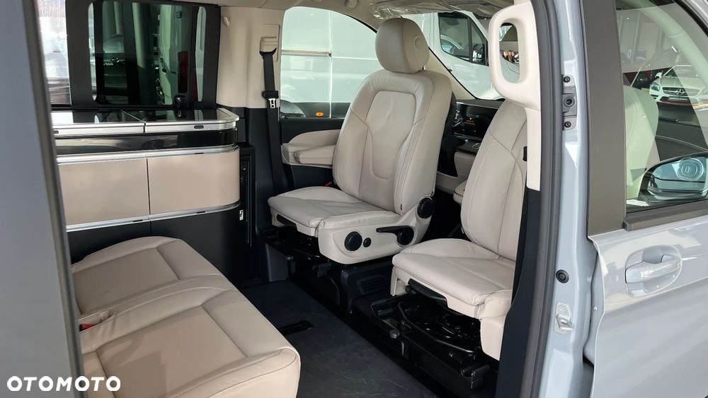 Mercedes-Benz Klasa V 300 d 4-Matic 9G-Tronic Avantgarde (d³ugi) - 14