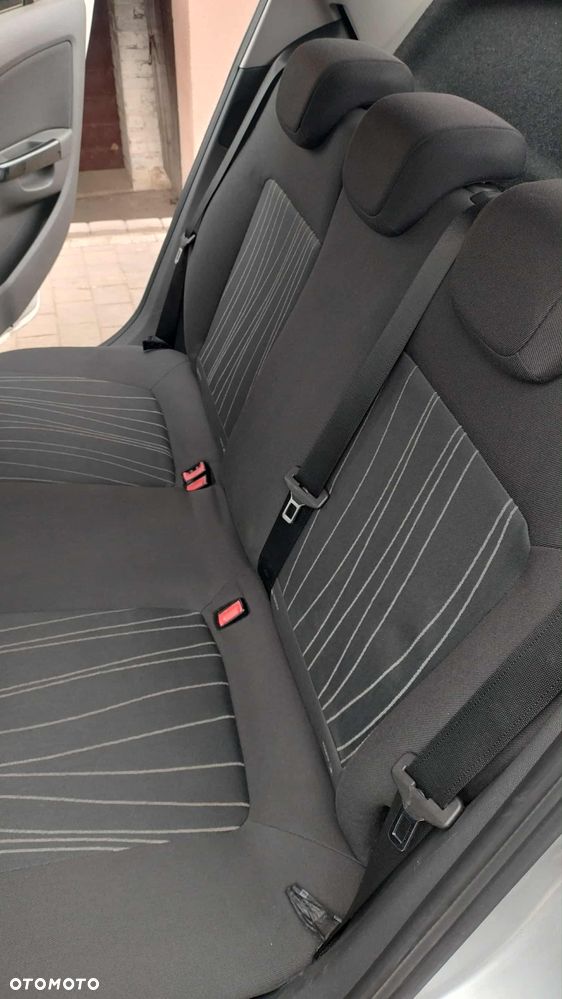 Opel Corsa 1.2 16V Cosmo - 5