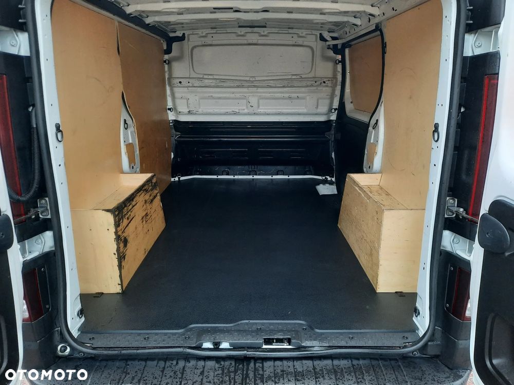 Renault Trafic - 18