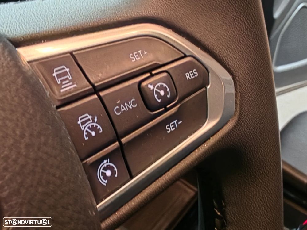 Jeep Compass 1.3 T4 4xe Auto Limited - 25