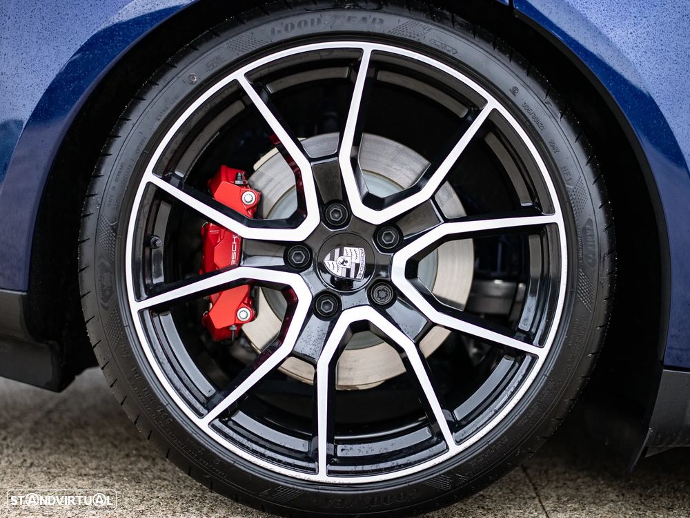 Porsche Taycan 4S - 15