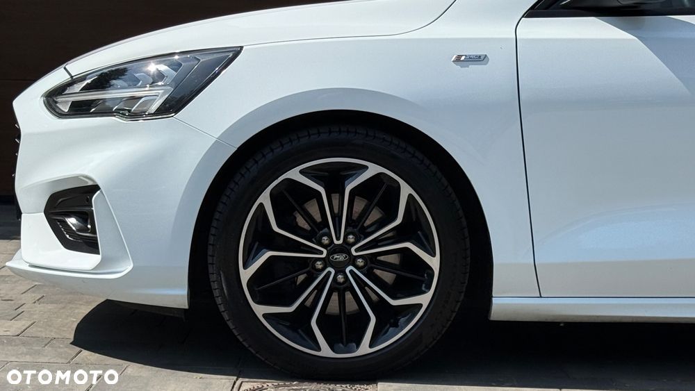 Ford Focus 1.5 EcoBlue Start-Stopp-System ST-LINE DESIGN - 21