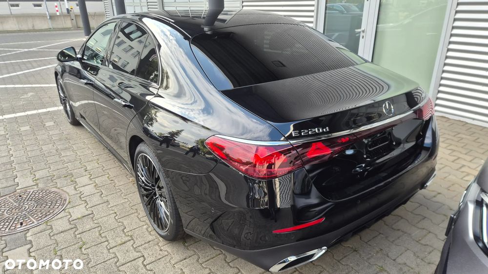 Mercedes-Benz E-Class 2026 photo 4