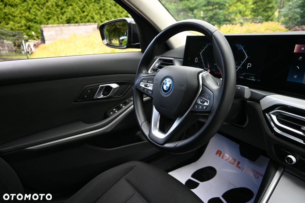 BMW Seria 3 320e Sport Line - 21