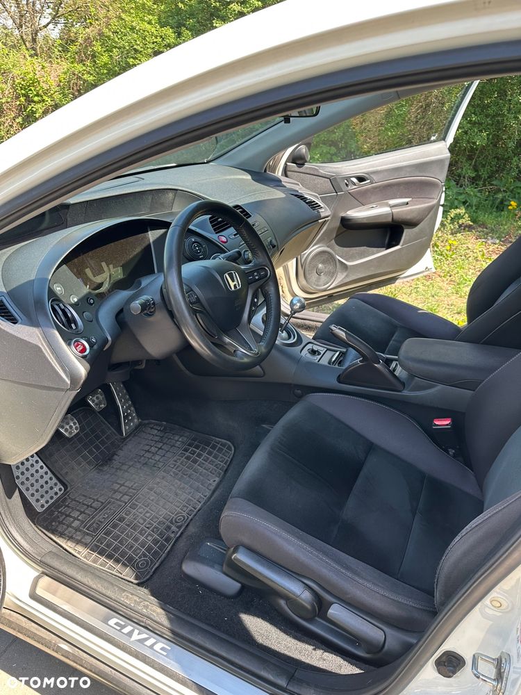 Honda Civic 1.8 Comfort - 7