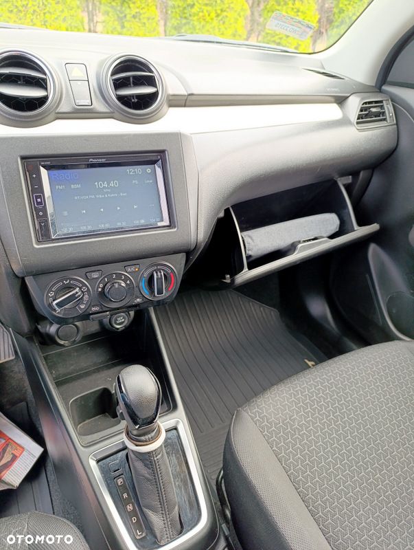 Suzuki Swift 1.2 Dualjet Hybrid CVT Comfort - 18