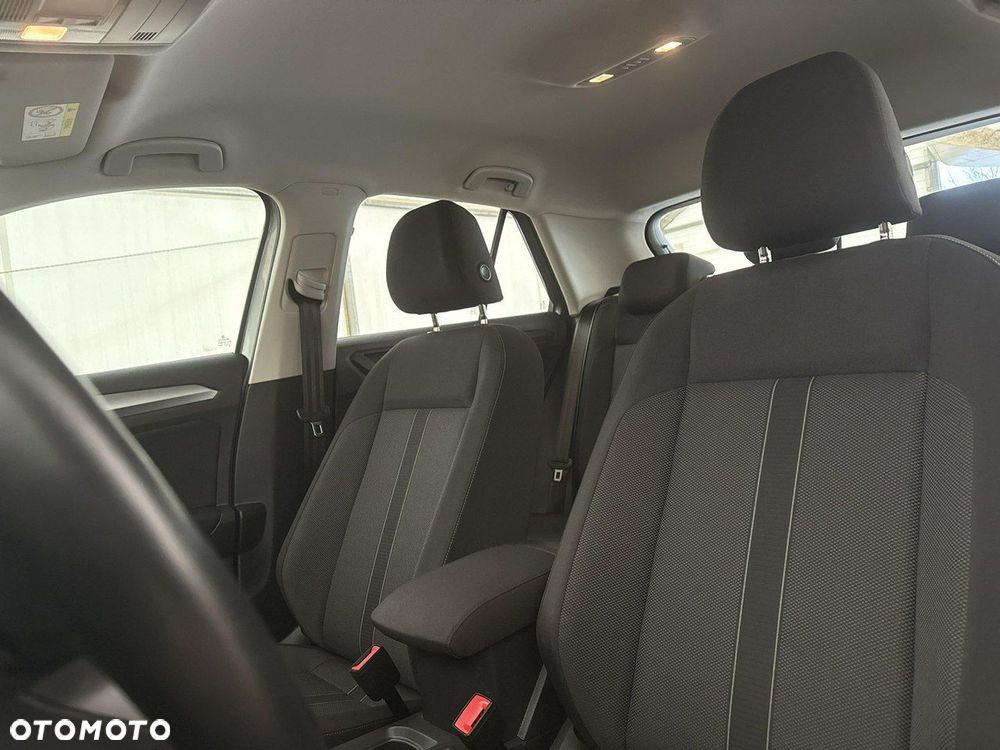 Volkswagen T-Roc - 12