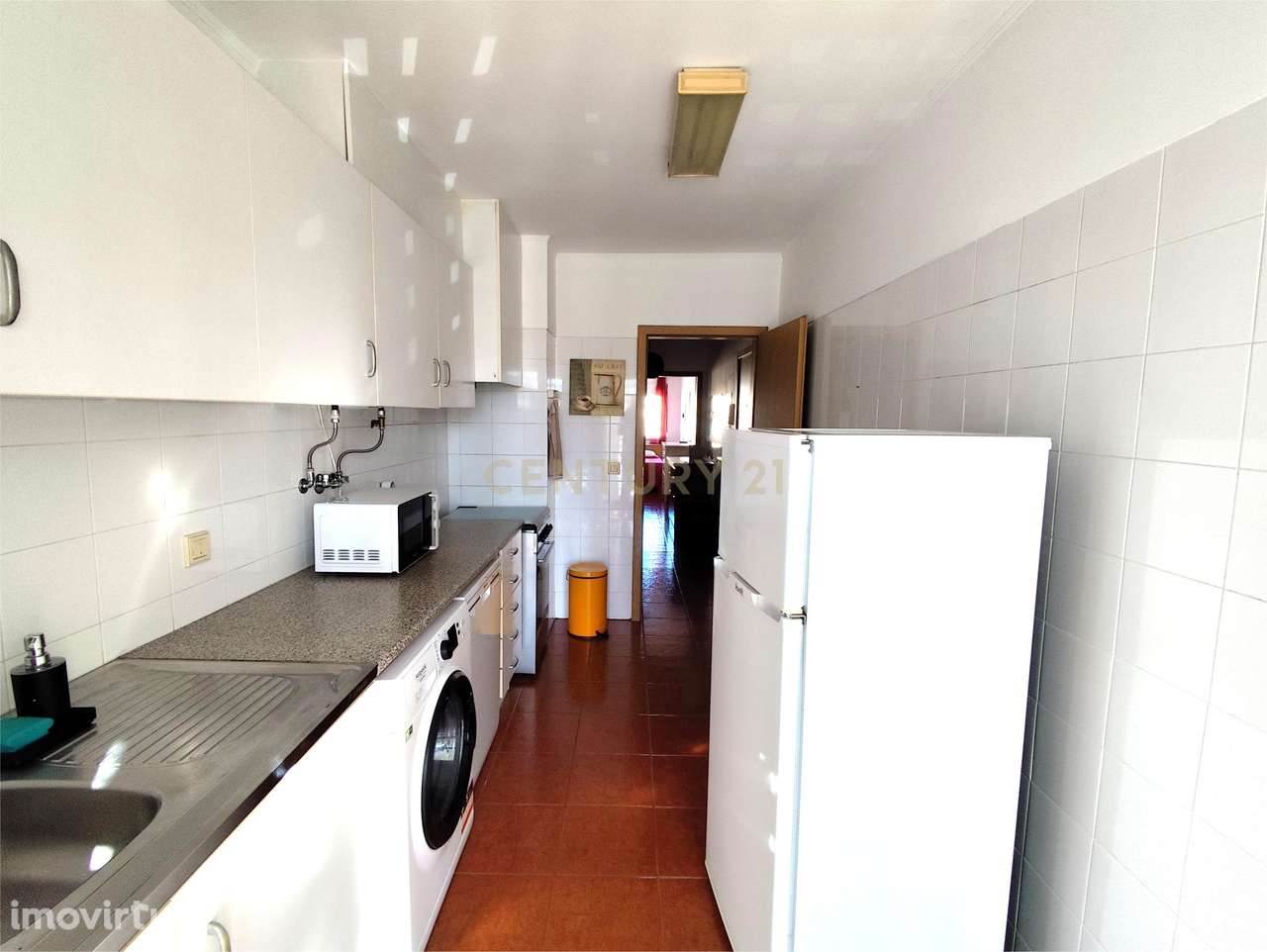 Apartamento T1 com Vista Panorâmica em Carnaxide - Grande imagem: 5/23