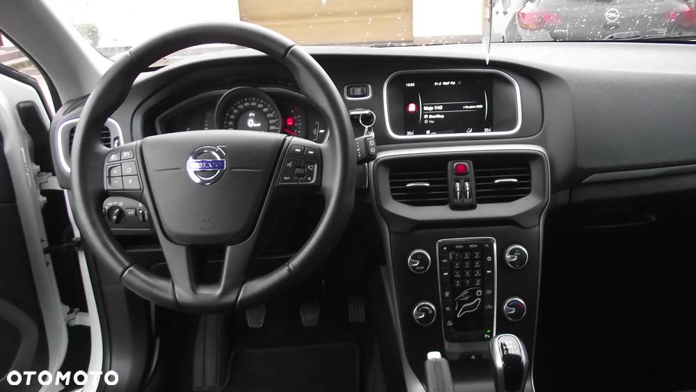 Volvo V40 T2 Kinetic - 23