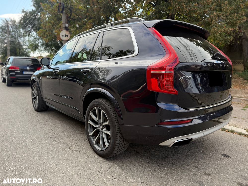 Volvo XC 90 T5 AWD Momentum - 4