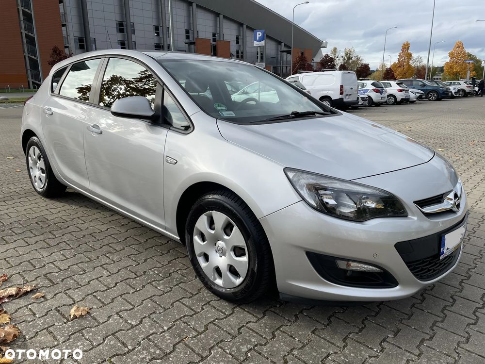 Opel Astra 1.6 Essentia - 2