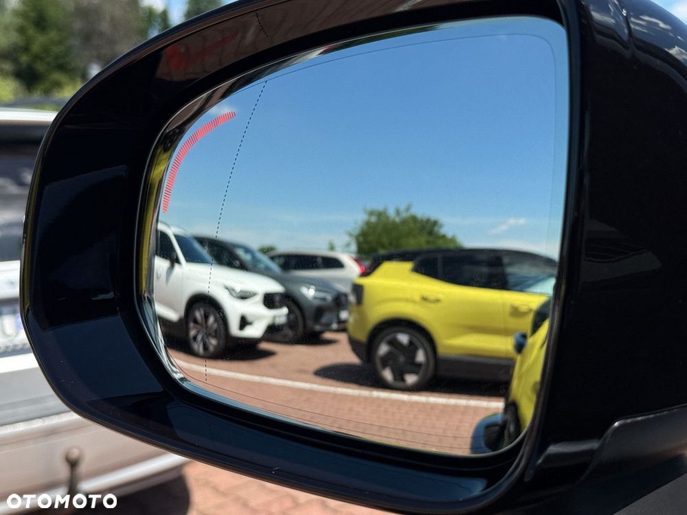 Volvo XC 60 D4 SCR R-Design - 29