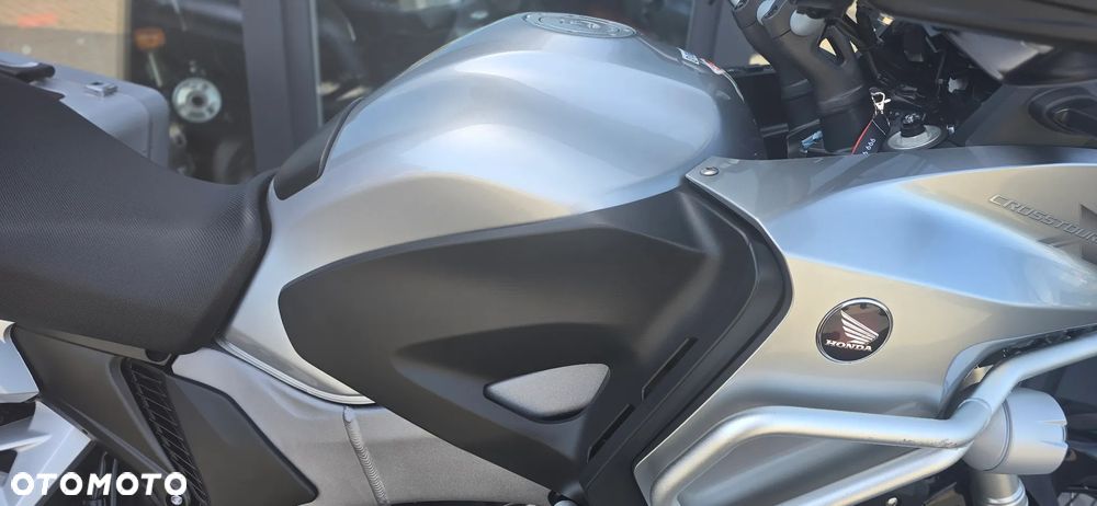Honda VFR - 9