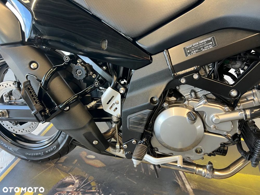 Suzuki V-STROM - 26