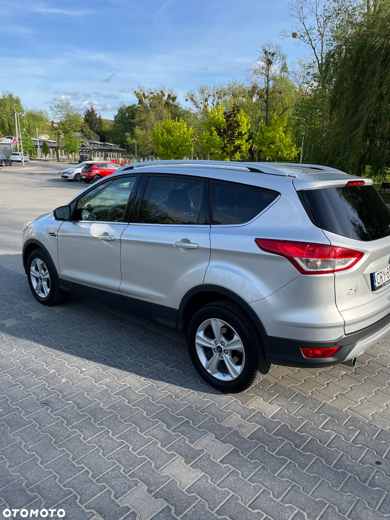 Ford Kuga - 8