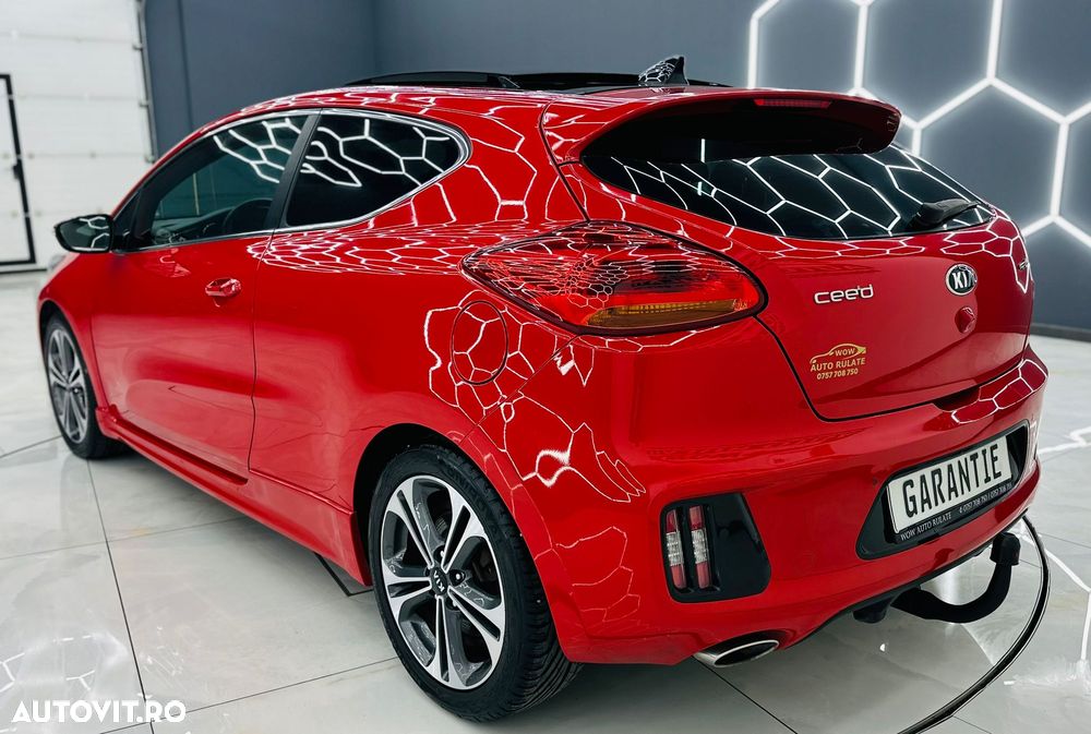 Kia Ceed 1.6 CRDi Dream-Team Edition - 3
