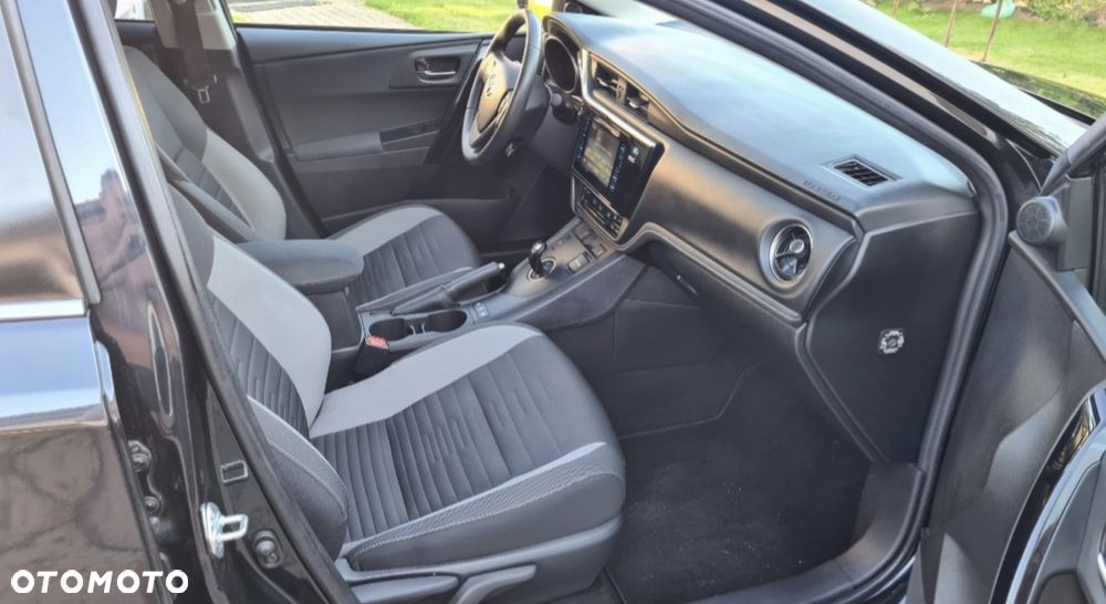 Tesla Model S - 8