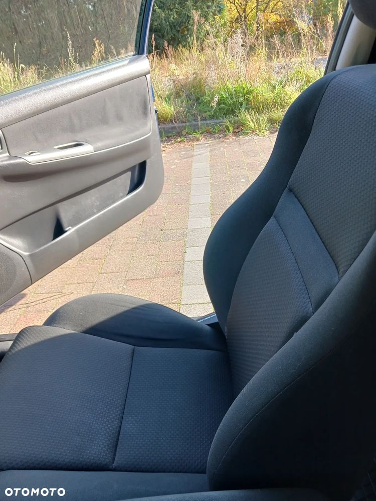 Toyota Corolla 1.4 VVT-i - 16