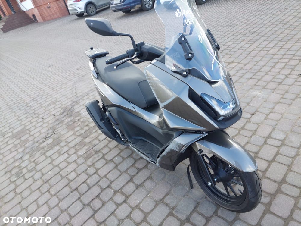 Kymco Skytown - 7