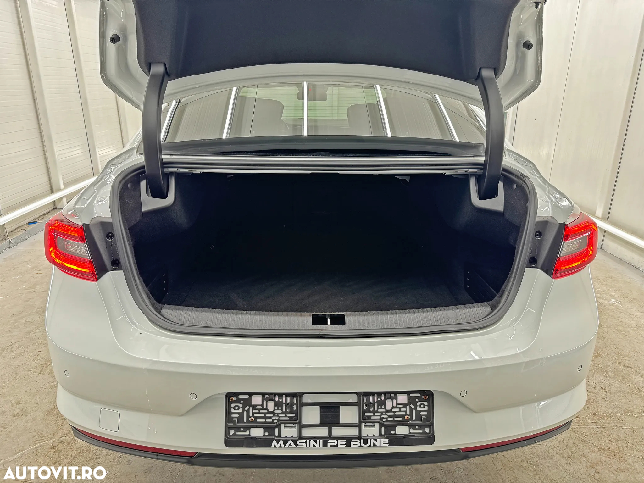 Renault Talisman TCe 225 EDC GPF INITIALE PARIS - 8