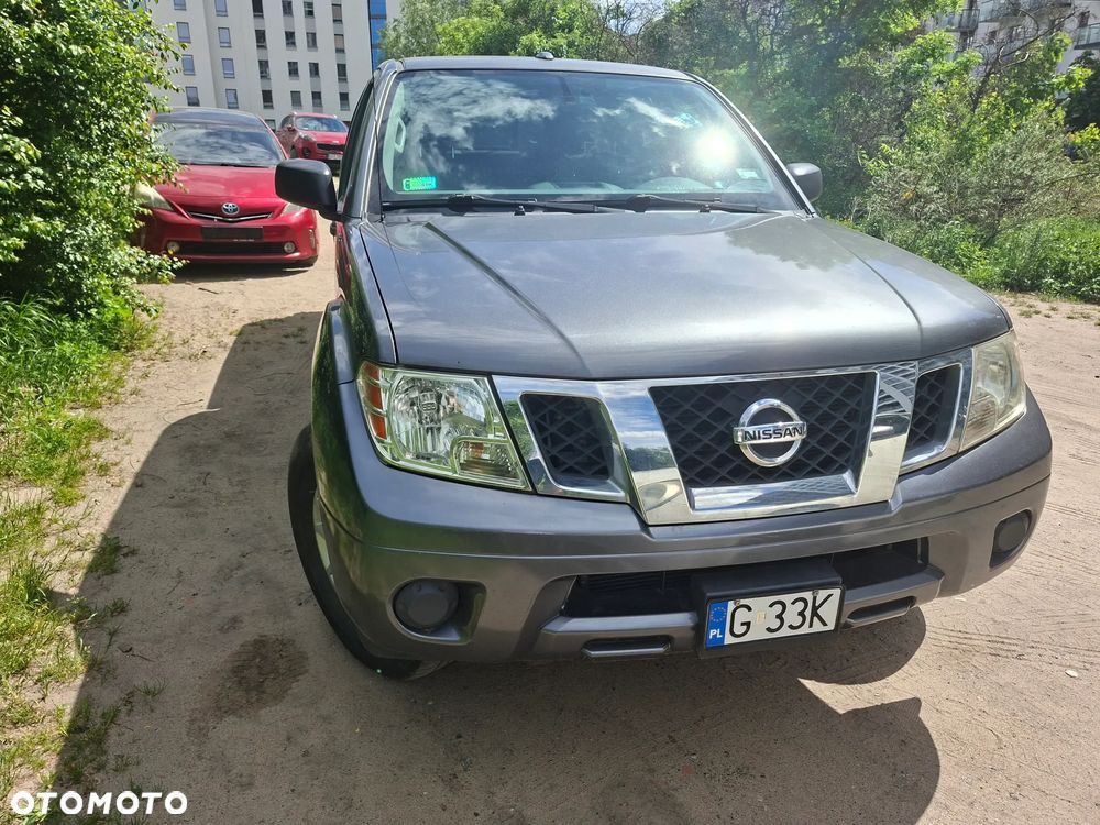 Nissan Frontier 4.0 V6 LE Crew Cab - 4