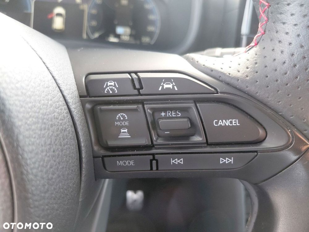Toyota Yaris Cross Hybrid 1.5 GR Sport - 23