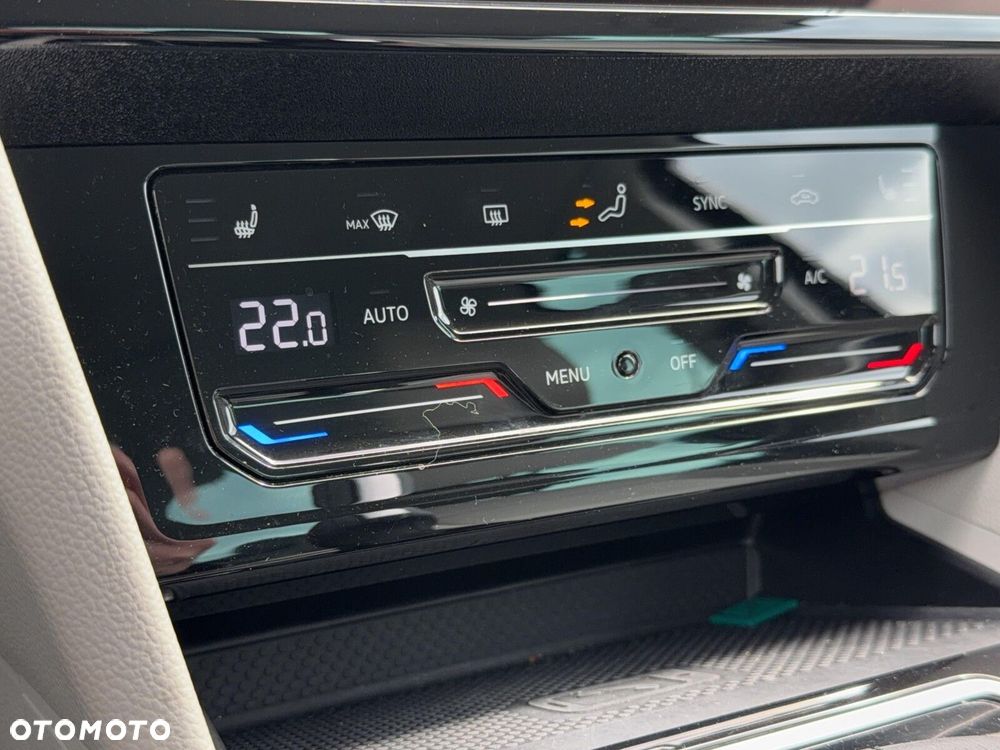 Volkswagen Passat 2.0 TSI Elegance DSG - 30