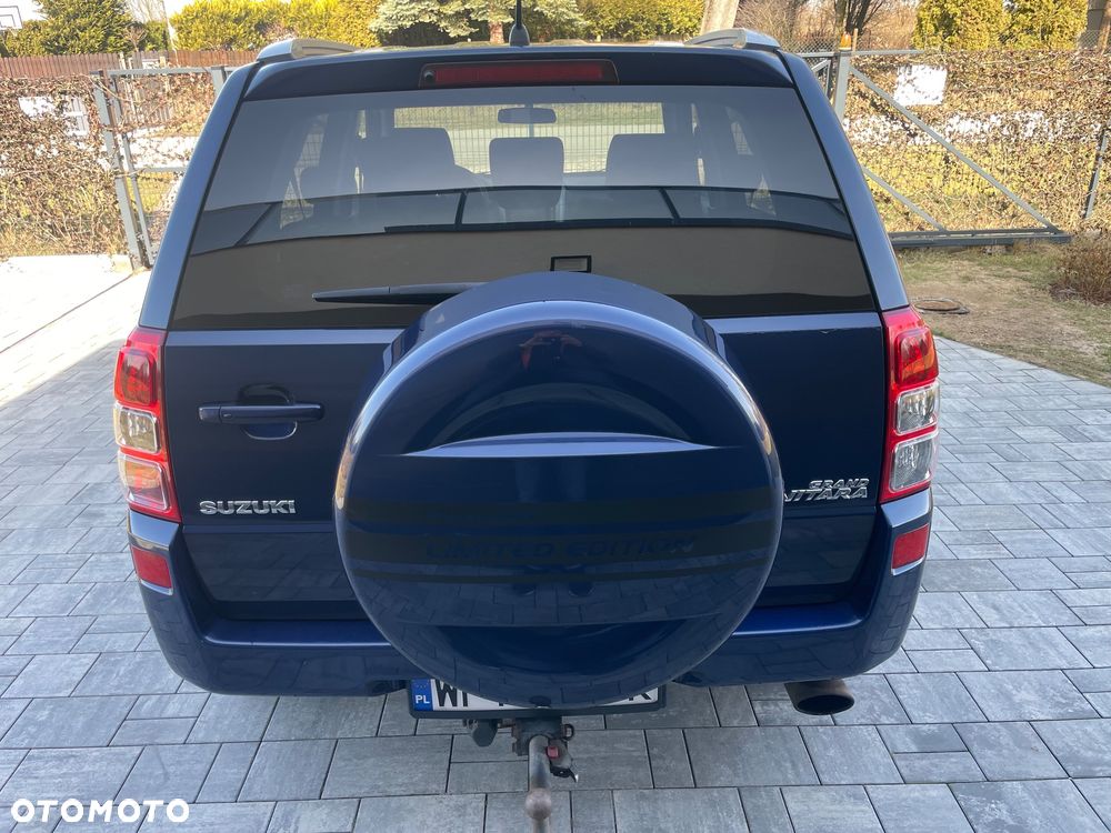 Suzuki Grand Vitara 2.0 Comfort Limited - 28