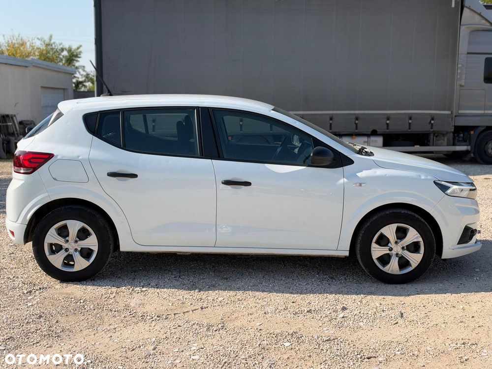 Dacia Sandero - 4