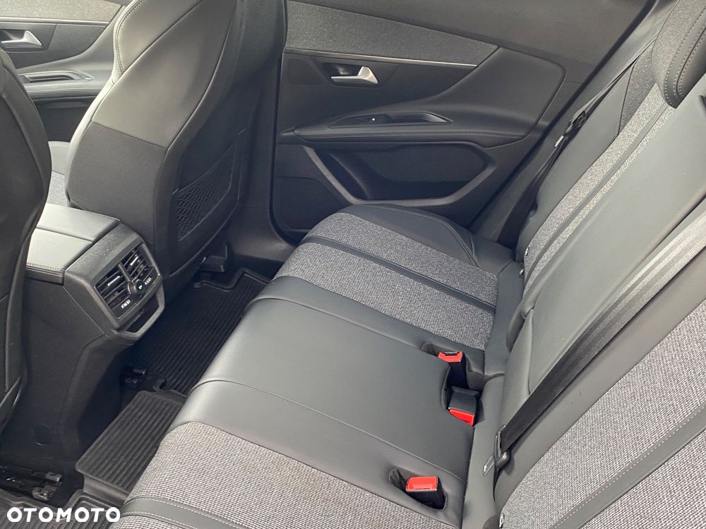 Peugeot 3008 1.5 BlueHDi Allure S&S EAT8 - 25