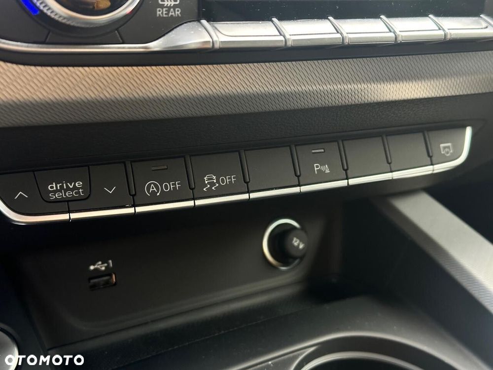 Audi A4 Limousine - 20