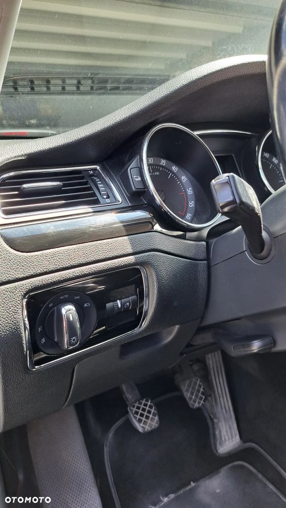 Skoda Superb 2.0 TDI Elegance - 10