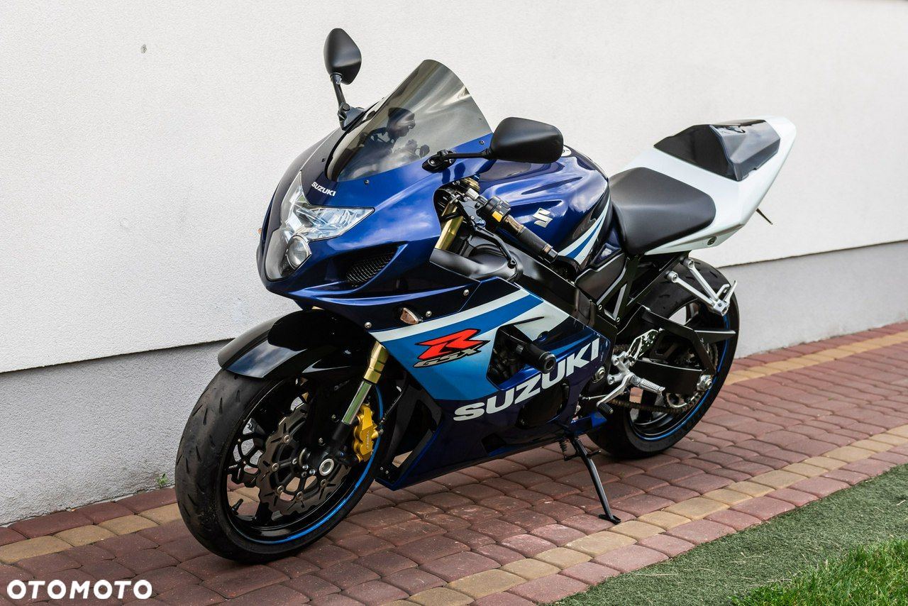 Suzuki GSX-R - 6