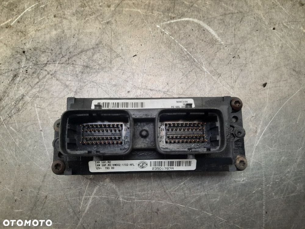 FIAT PUNTO STEROWNIK SILNIKA 46760606 --- - 2