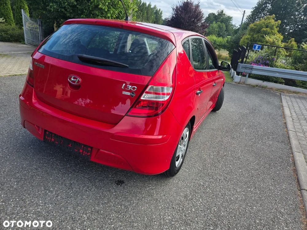 Hyundai i30 1.4 Base + - 31