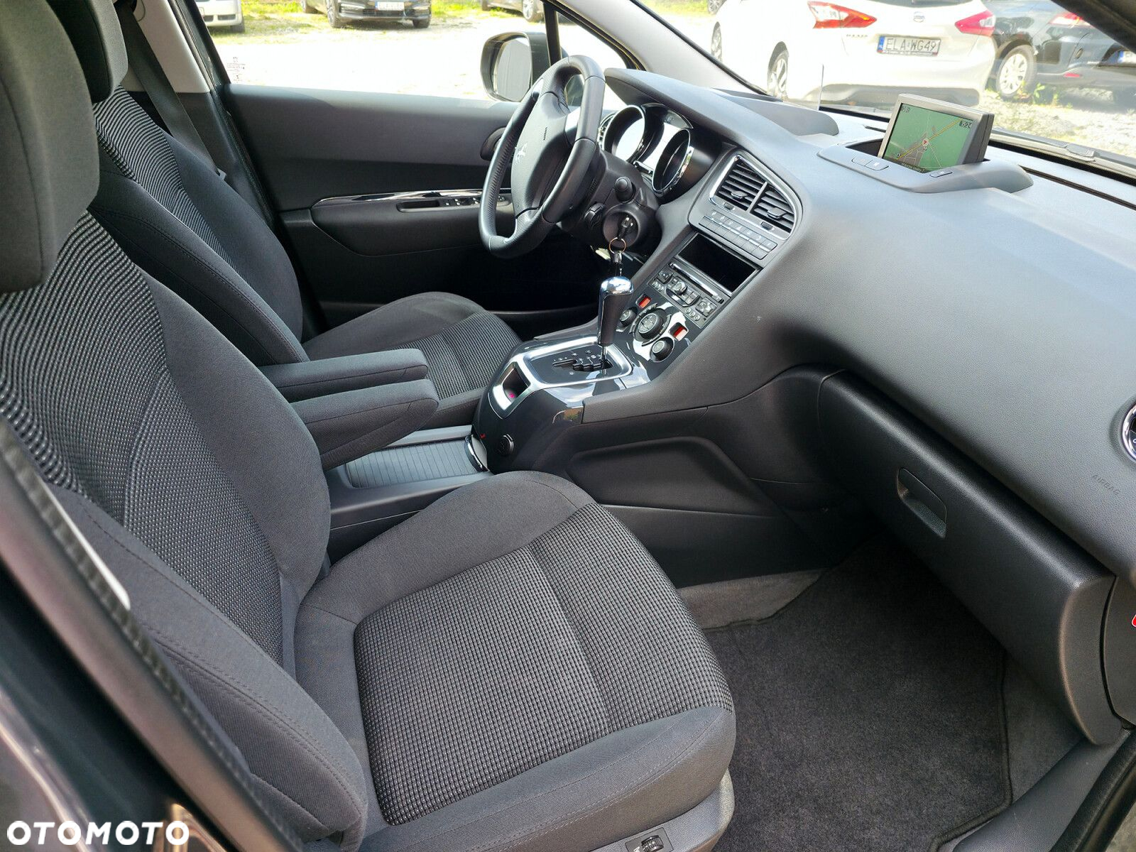 Peugeot 5008 - 13