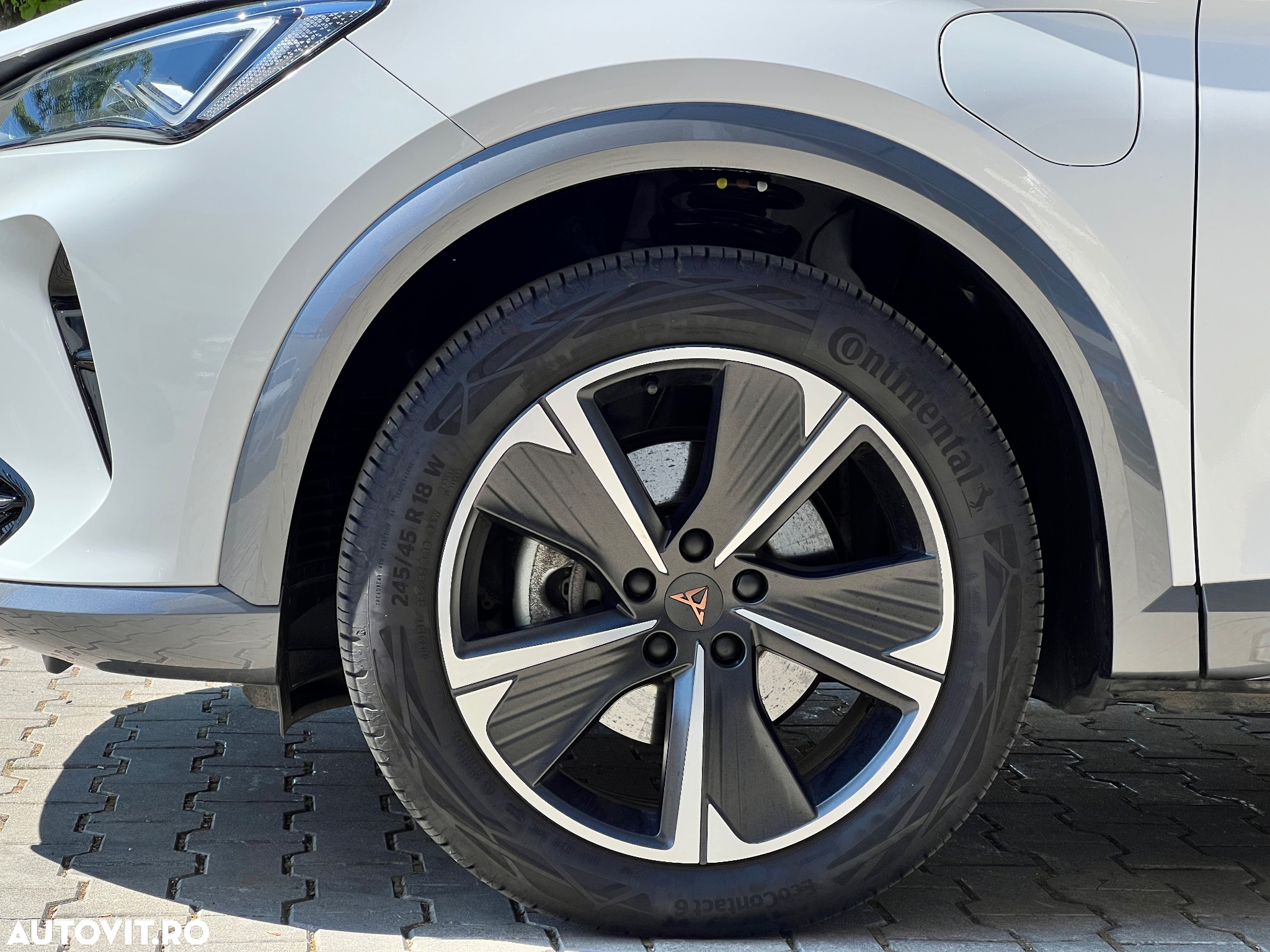 Cupra Formentor 1.4 e-Hybrid DSG - 11