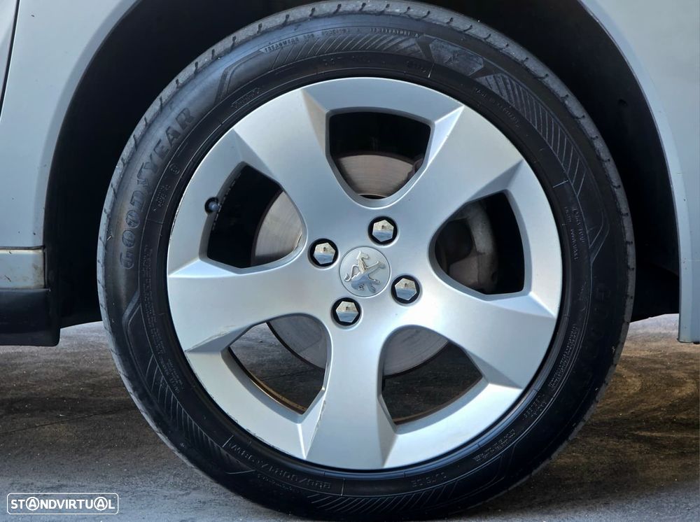 Peugeot 3008 1.6 HDi Premium JLL17 - 37