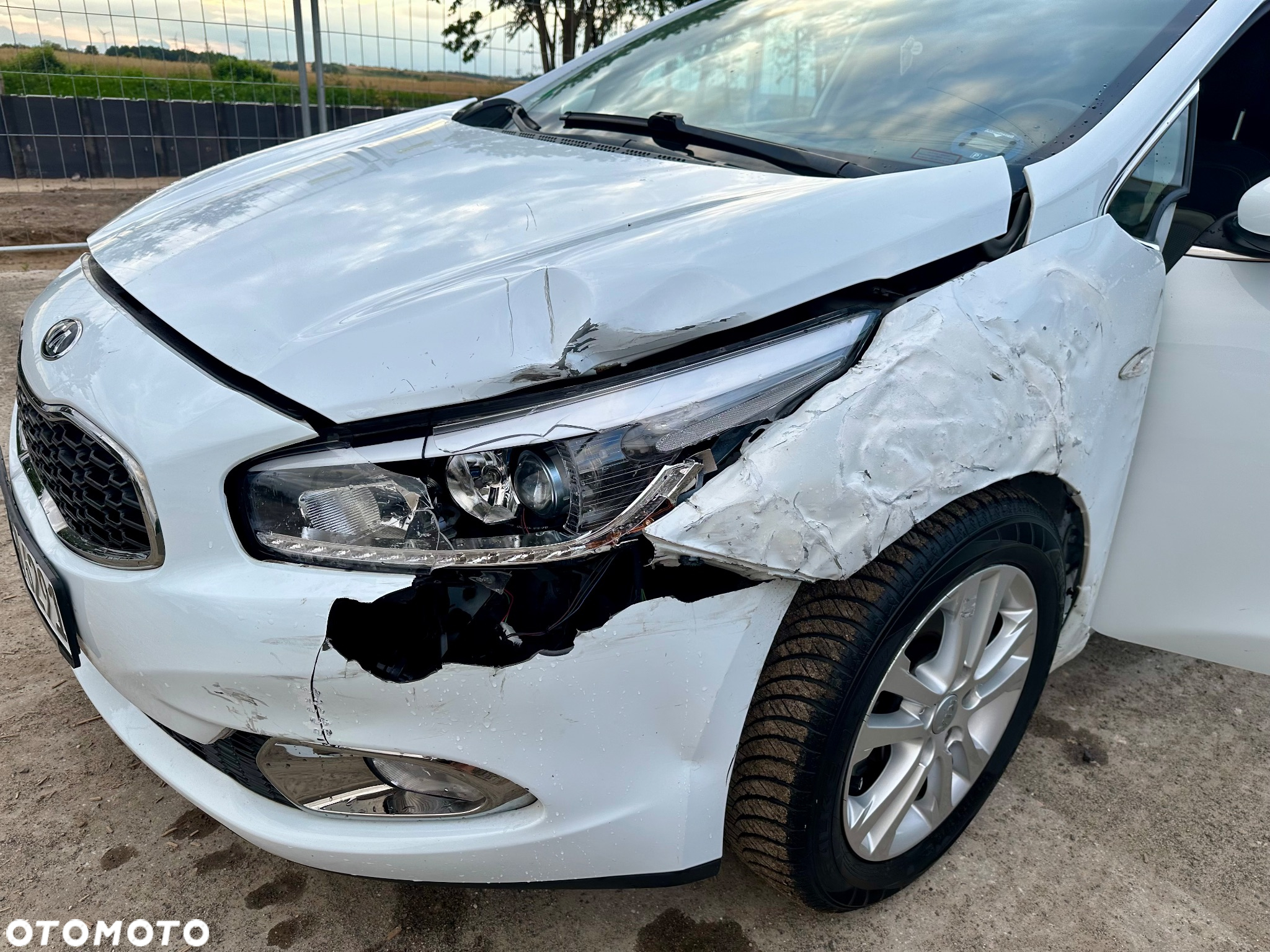 Kia Ceed 1.6 GDI ISG SW Platinum Edition - 23