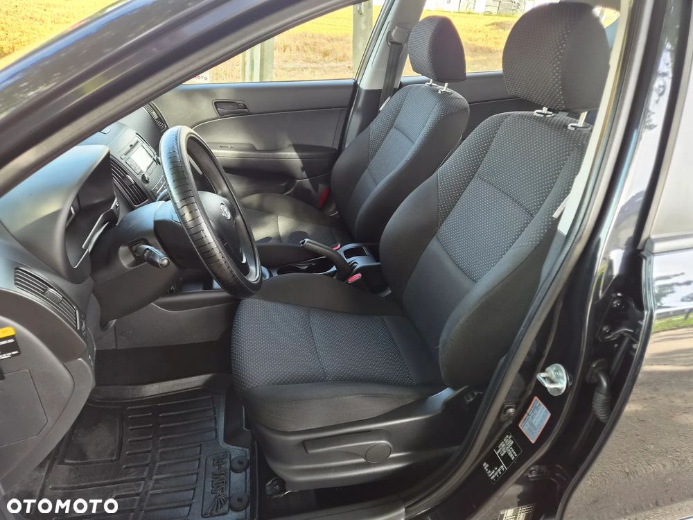 Hyundai i30 1.4 Edition Plus - 10