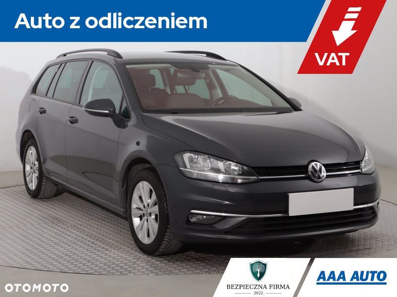 Volkswagen Golf - 1