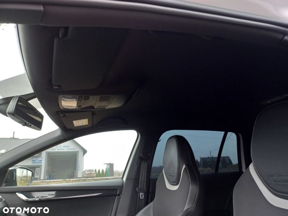 Skoda Octavia 2.0 TDI RS DSG - 16