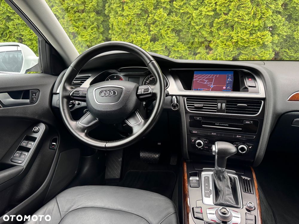 Audi A4 Avant - 4