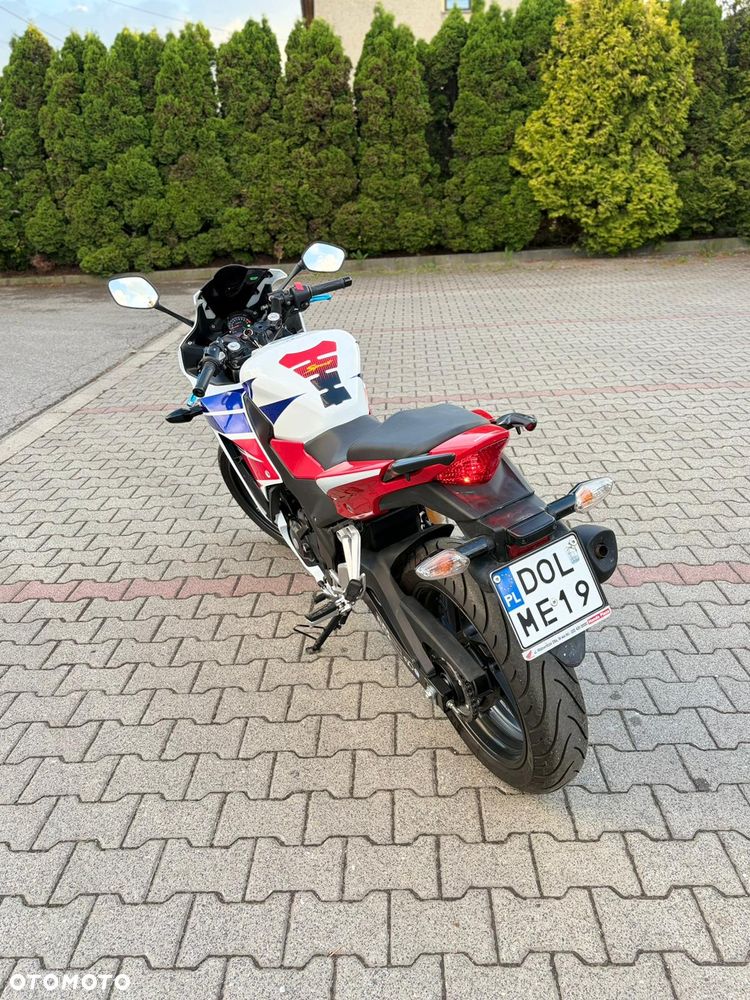Honda CBR - 7