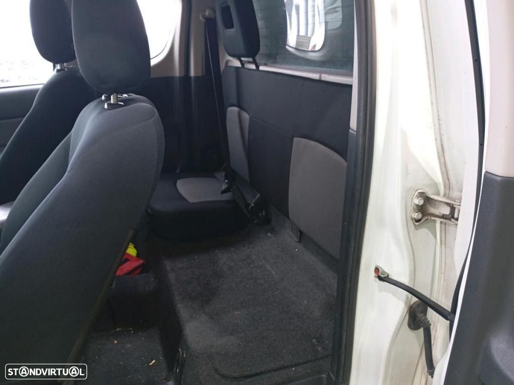 Mitsubishi L200 2.4 DI-D Club 4WD C/IVA - 8