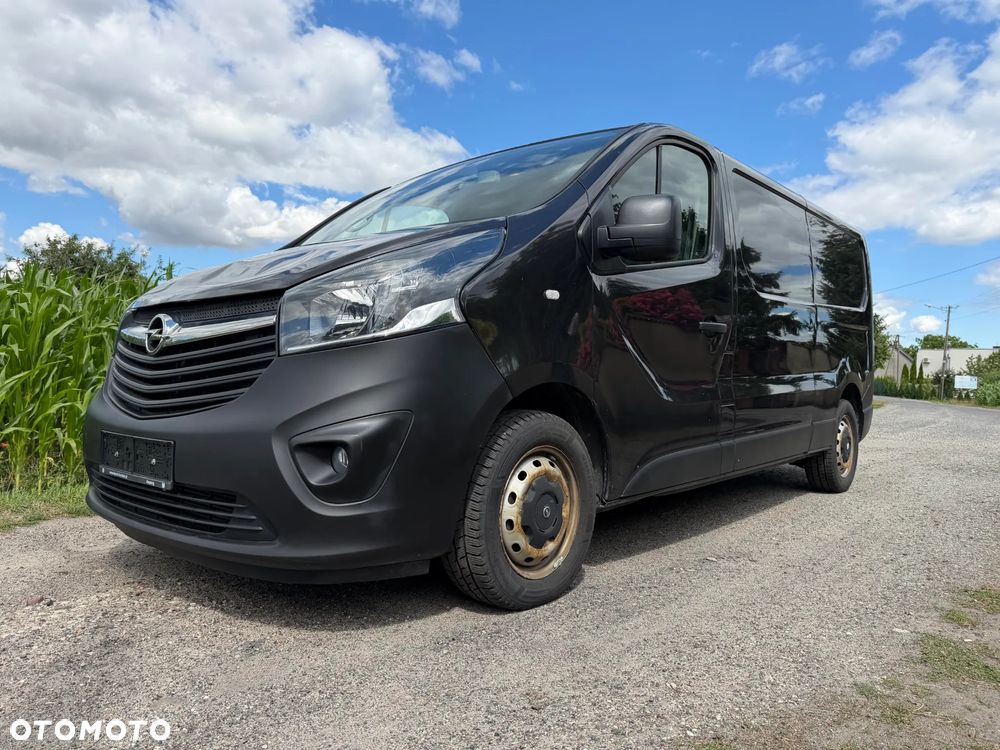 Opel Vivaro - 1