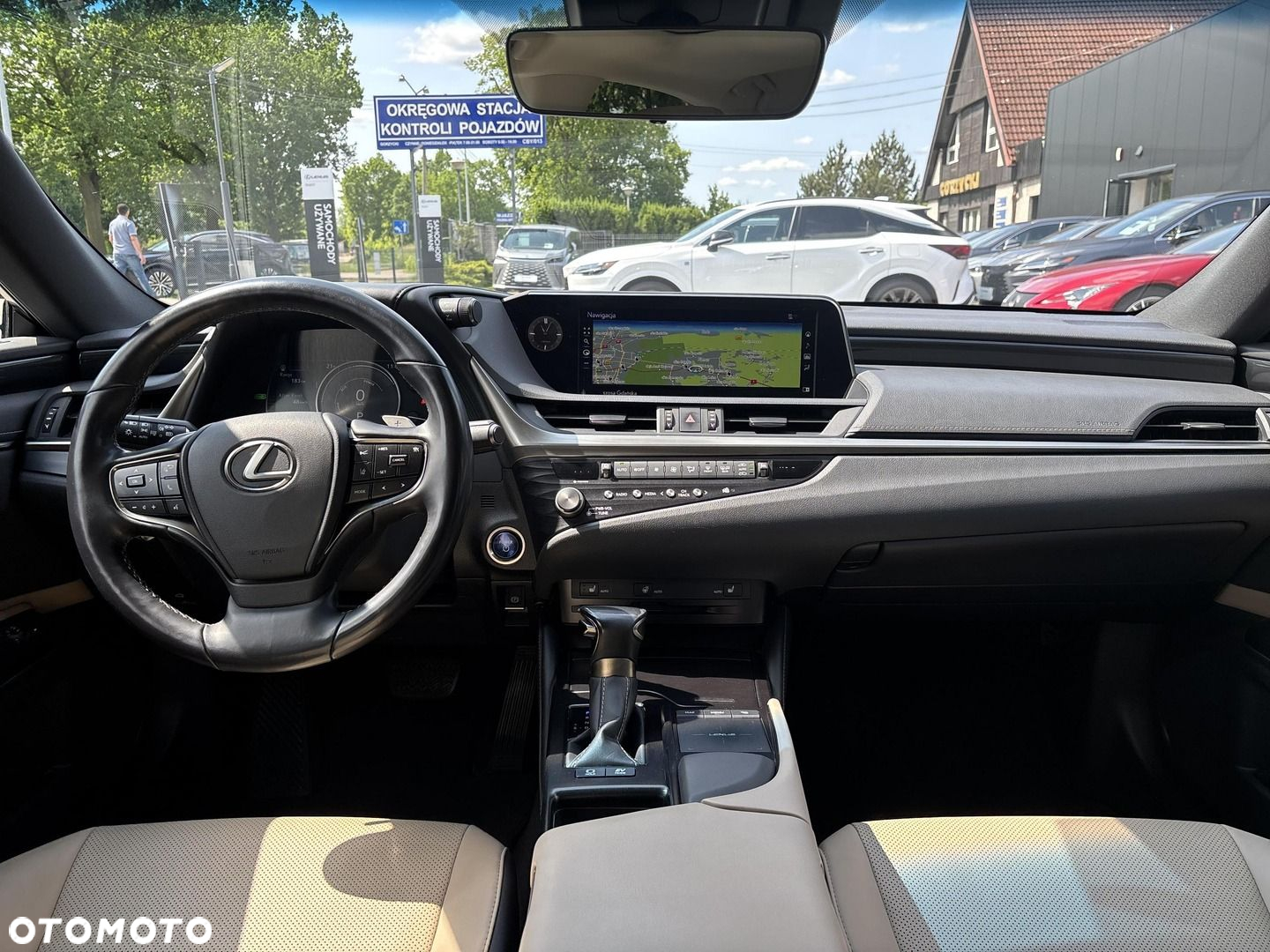 Lexus ES - 9