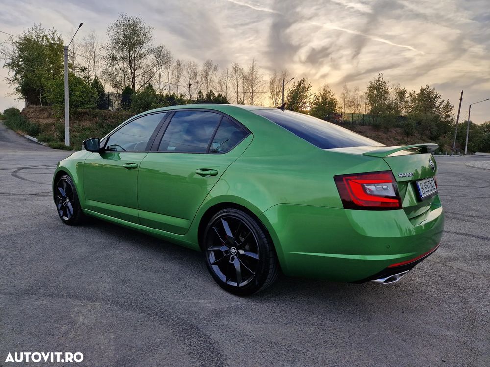 Skoda Octavia 2.0 TSI DSG RS 230 - 8