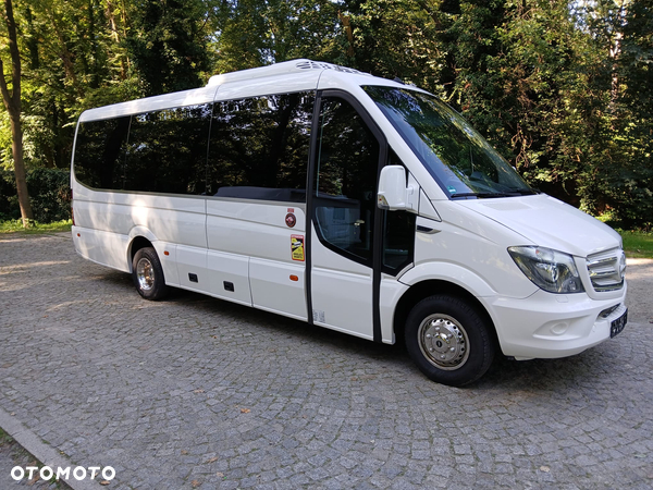 Mercedes-Benz 519 wersja turystyczna